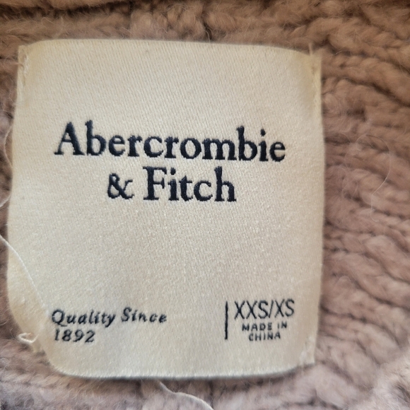 Abercrombie & Fitch Light Brown Cable Knit Crewneck Sweater Size XS - Picture 4 of 4